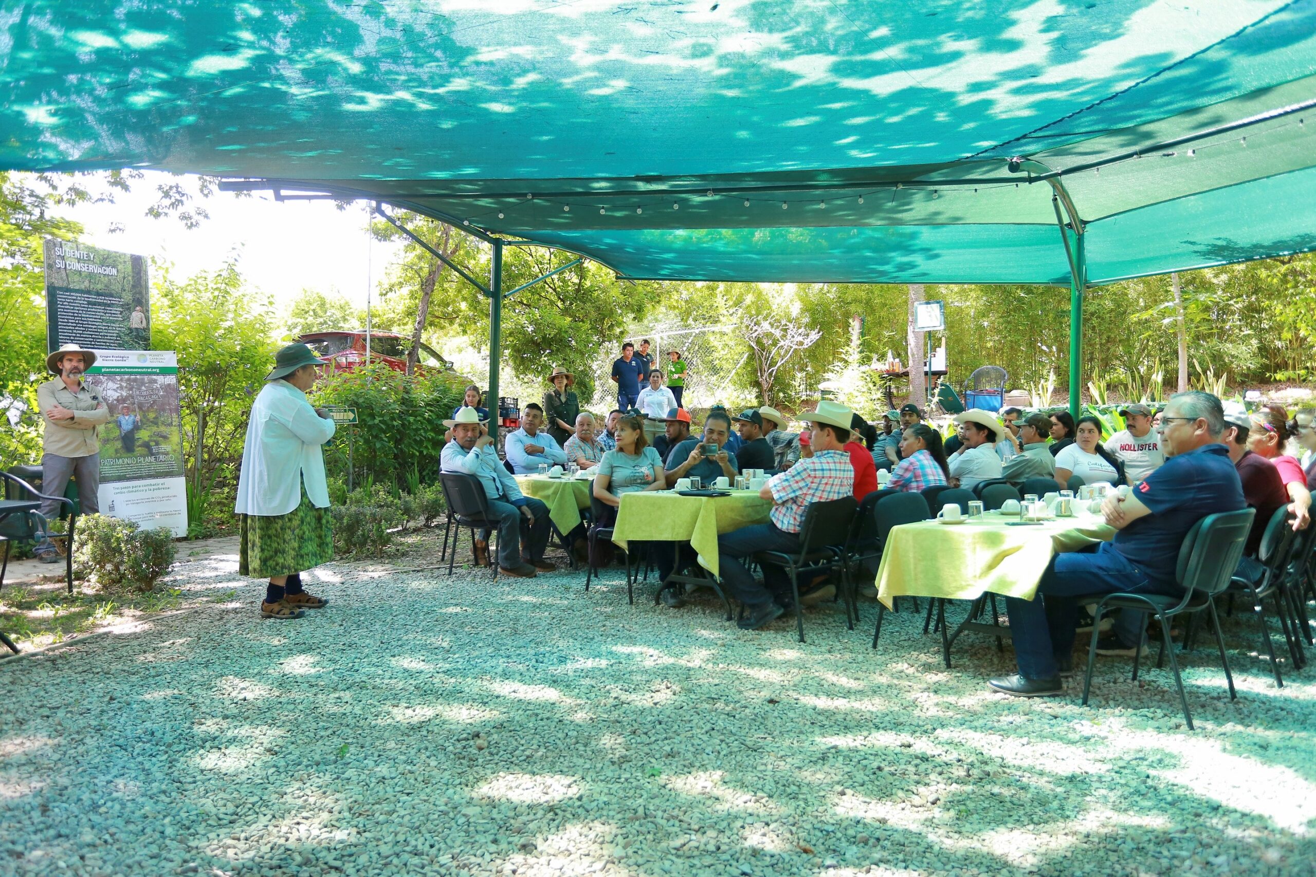 Entrega SEDESU pago por compensación de emisiones a ejidatarios en La Sierra