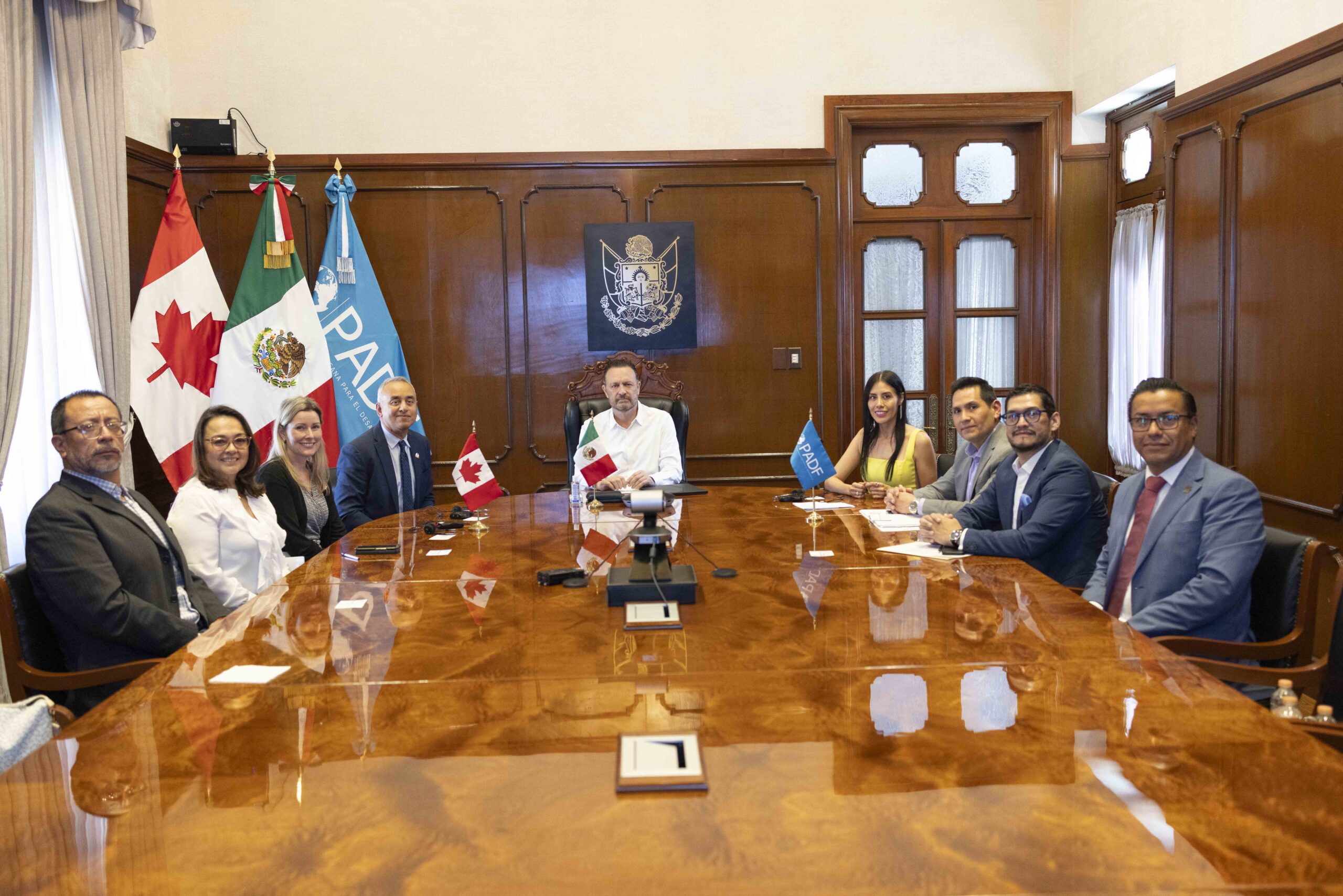 Se reúne Mauricio Kuri con autoridades del Departamento del Trabajo del Gobierno de Canadá