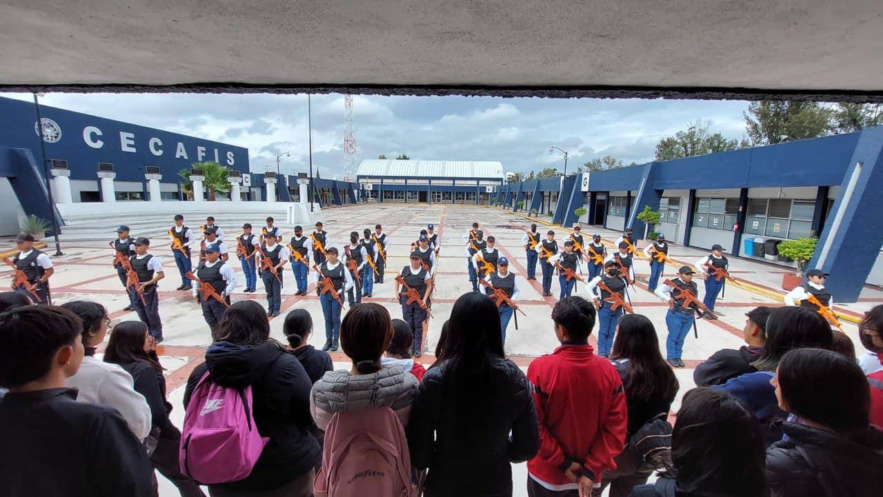 Participan más de mil personas en el programa Cómo se Forma un Policía