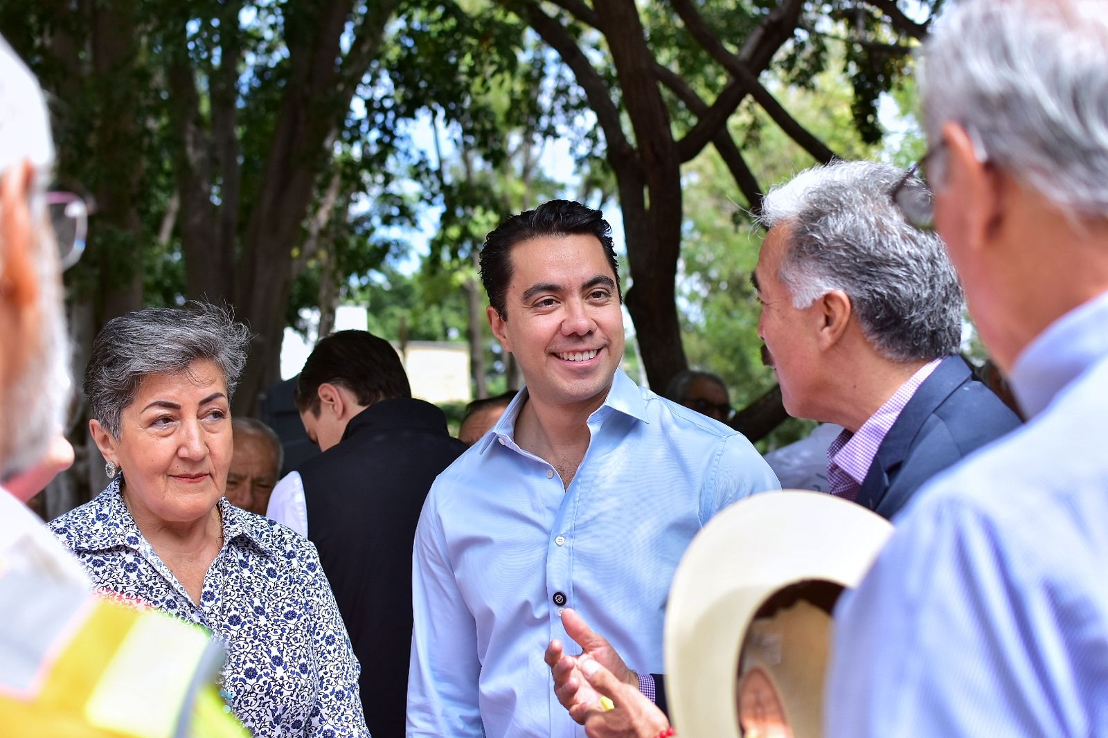 Supervisa Felifer Macías rehabilitación de espacios públicos en Jardines de la Hacienda