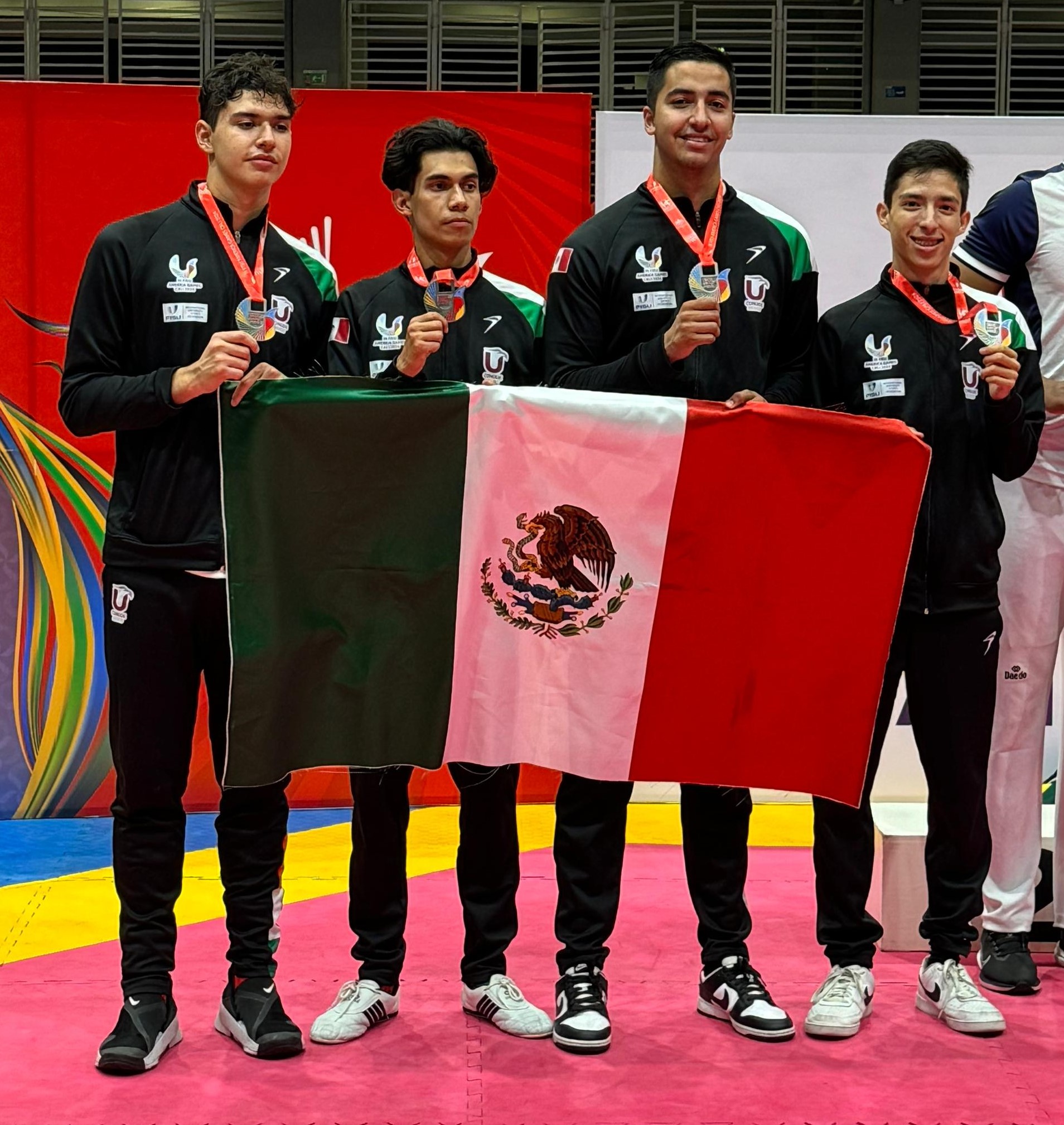 Estudiante de la UTEQ obtiene medallas de bronce individual y plata en equipo de Taekwondo en los FISU AMERICA Games 2024