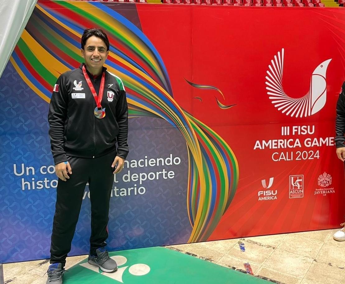 Tenismesista queretano es doble medallista en competencia panamericana