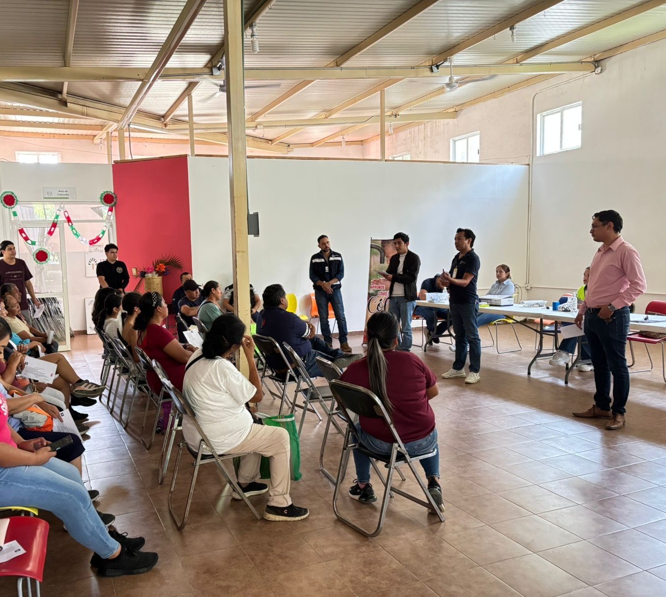 Capacita Secretaría de Salud a manejadores de alimentos de Jalpan de Serra