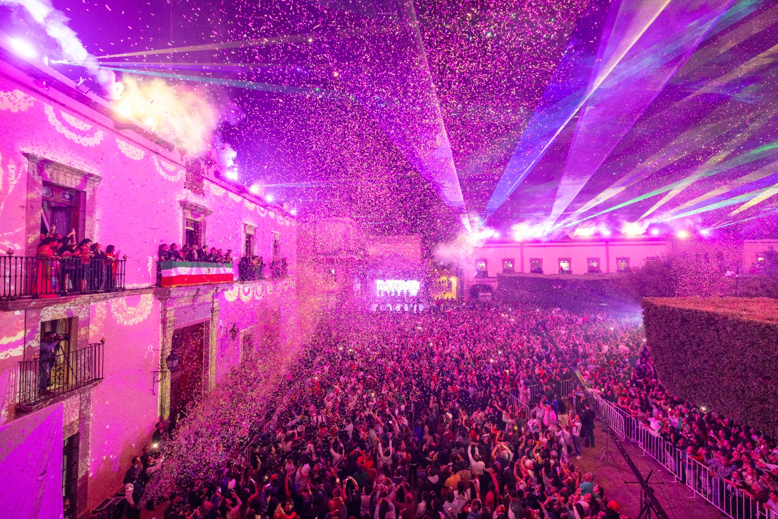 Celebra Querétaro CCXV aniversario del Grito de Independencia