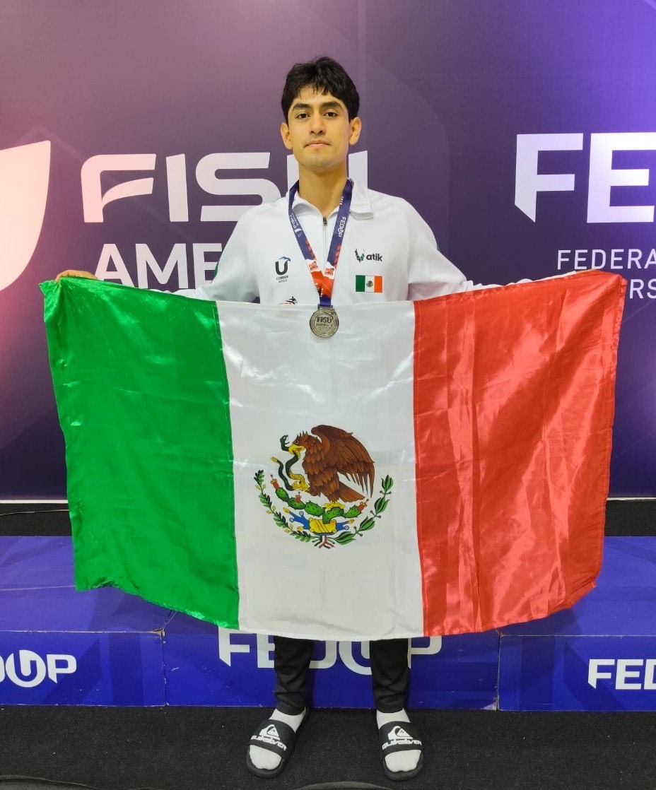 Estudiante de la UTEQ gana plata en Panamericano Universitario de Taekwondo