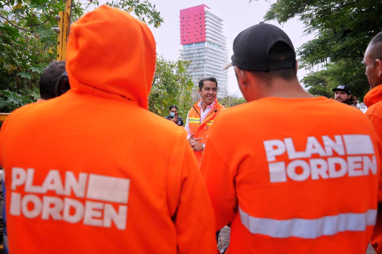 Anuncia Felifer Macías respuesta inmediata a baches con la Mega Estrategia para Rehabilitar Vialidades