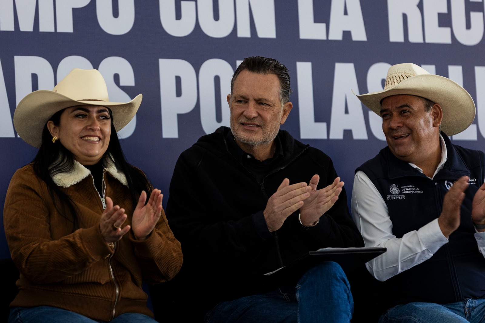 Fortalece Gobernador el campo queretano con entrega de apoyos en Peñamiller