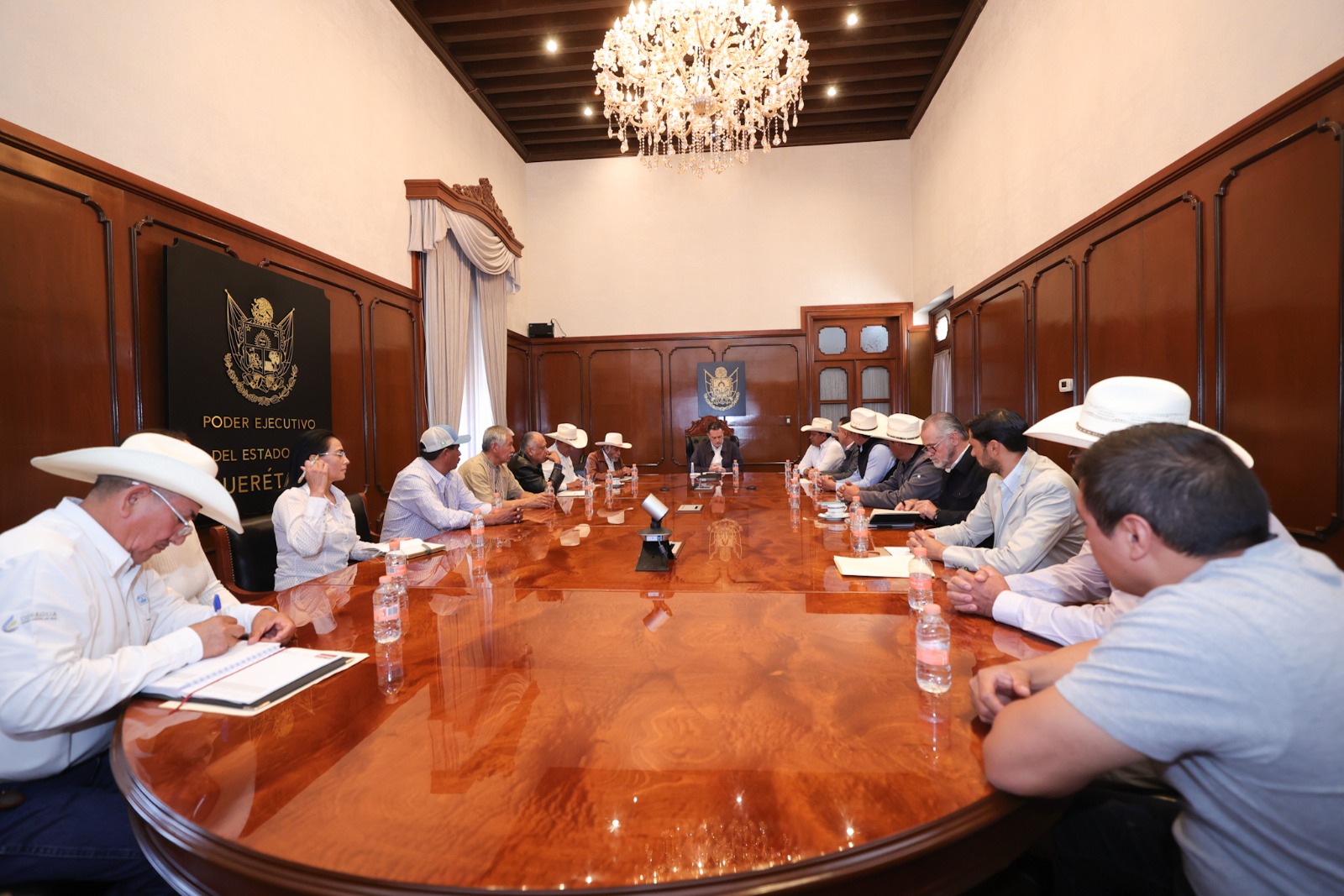 Sostiene Mauricio Kuri encuentro con productores de maíz