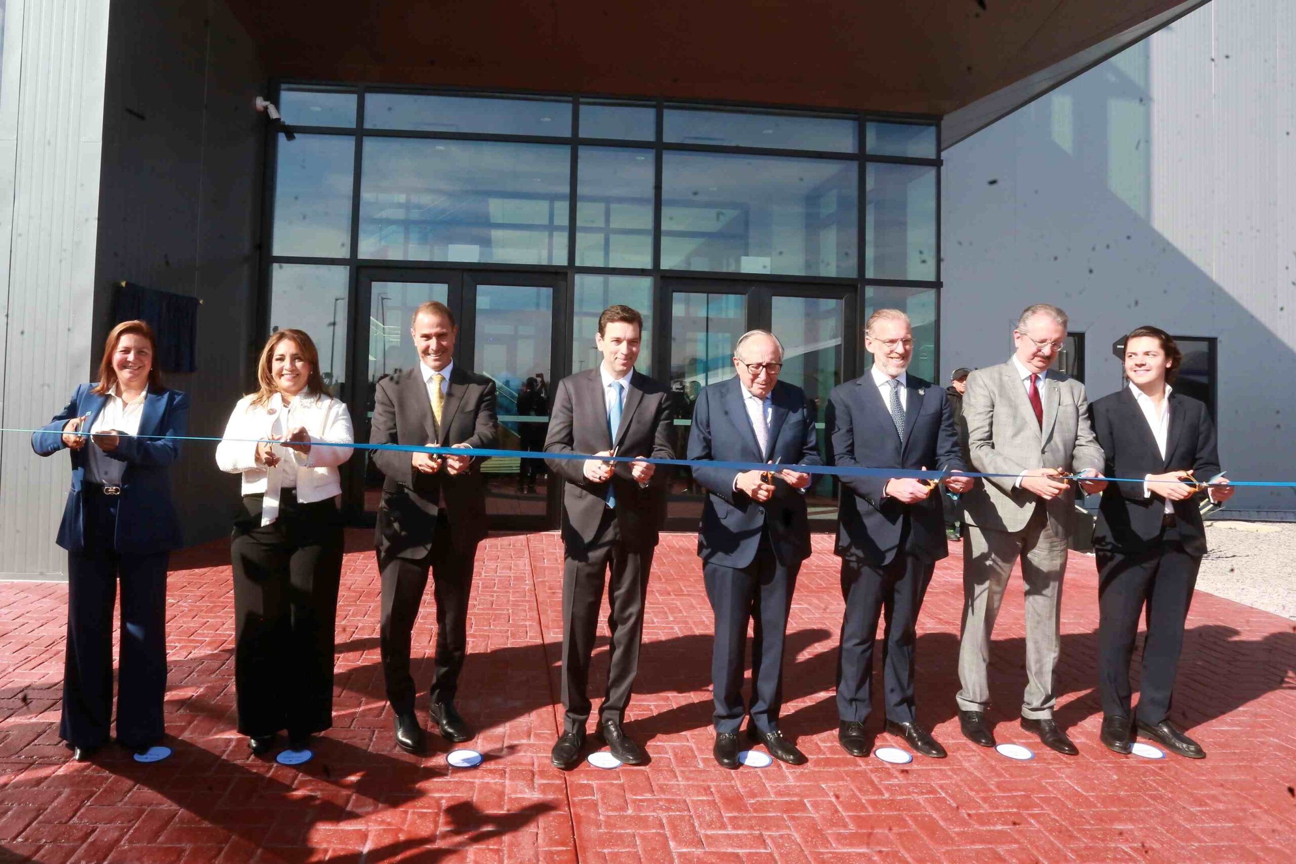 Encabeza Marco Del Prete inauguración de Abbott