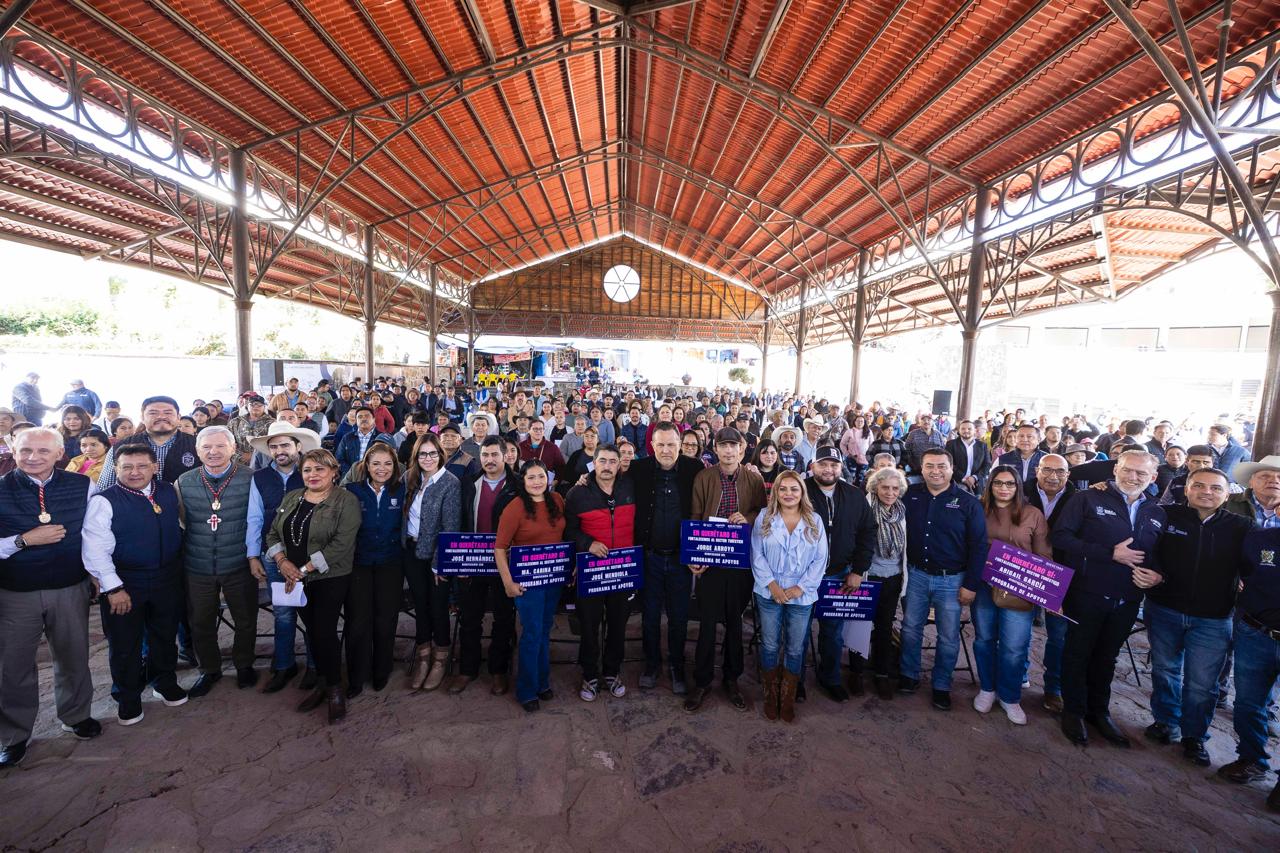 Impulsa Gobernador turismo en la Sierra Gorda y entrega Mercado Gastronómico en Pinal de Amoles