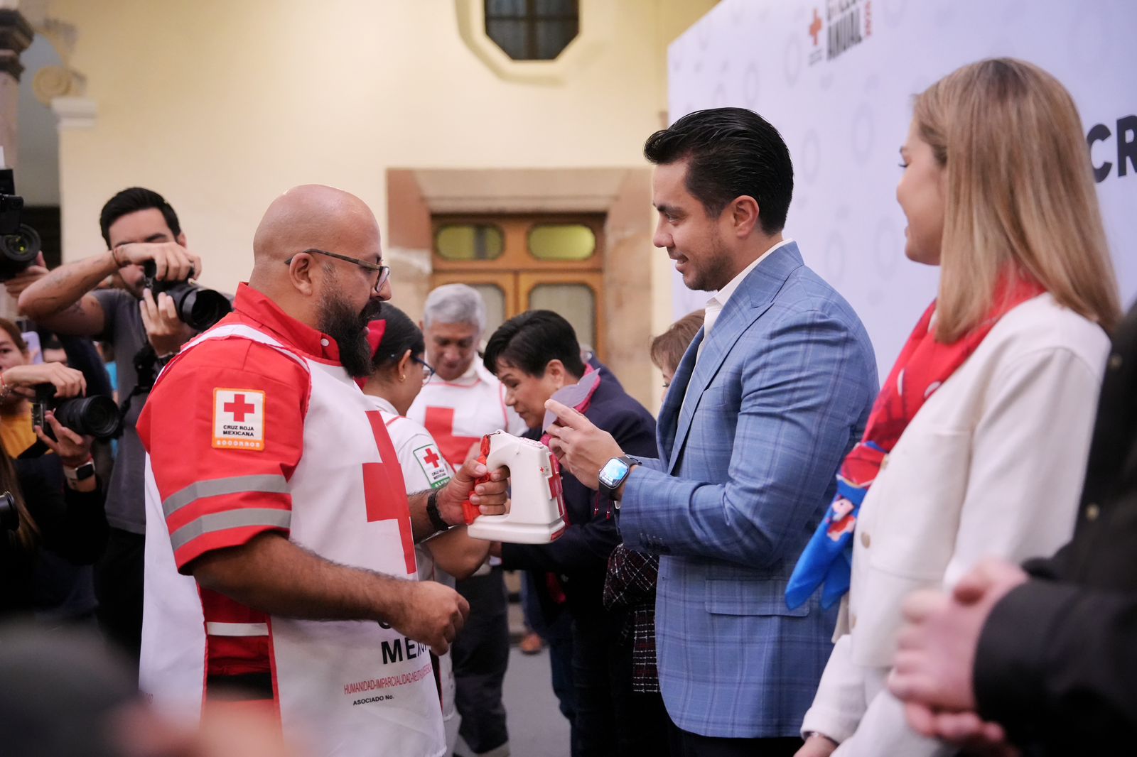 Asiste Felifer Macías al arranque de la Colecta Anual 2026, de la Cruz Roja Mexicana Delegación Querétaro